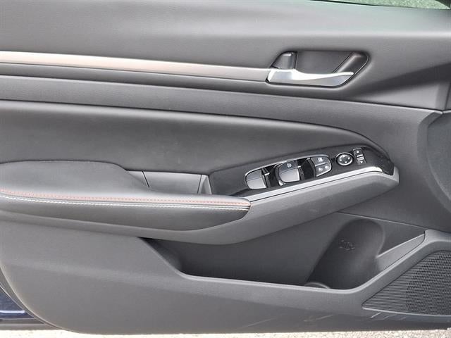 2024 Nissan Altima 2.0 SR Turbo