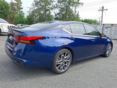 2024 Nissan Altima 2.0 SR Turbo