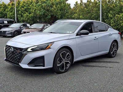2025 Nissan Altima SR AWD Premium