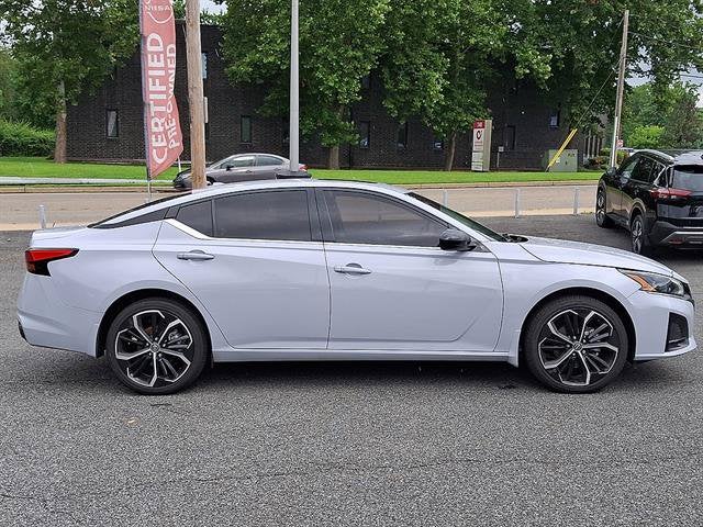 2025 Nissan Altima SR AWD Premium