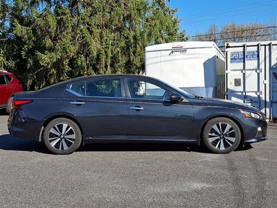 2022 Nissan Altima 2.5 SV