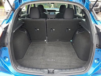 2022 Nissan Kicks SV