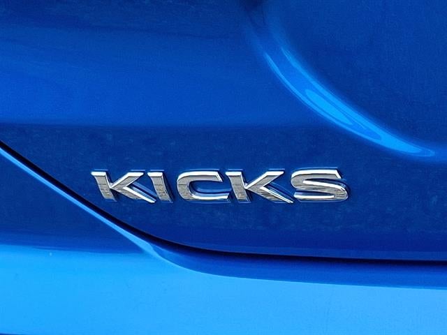 2022 Nissan Kicks SV