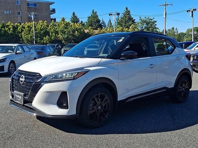 2023 Nissan Kicks SR