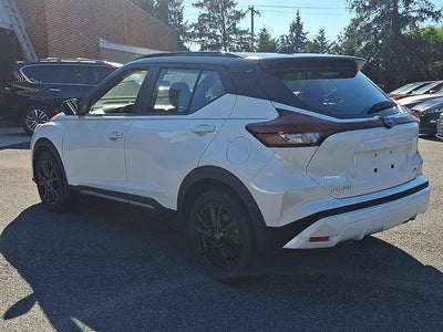 2023 Nissan Kicks SR
