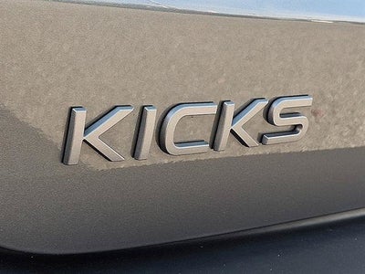 2025 Nissan Kicks S