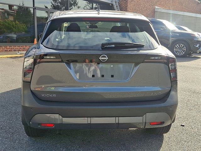 2025 Nissan Kicks S