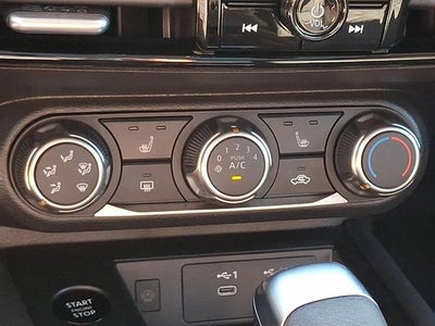 2025 Nissan Kicks SV Intelligent AWD