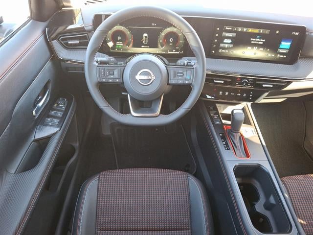 2025 Nissan Kicks SR Intelligent AWD