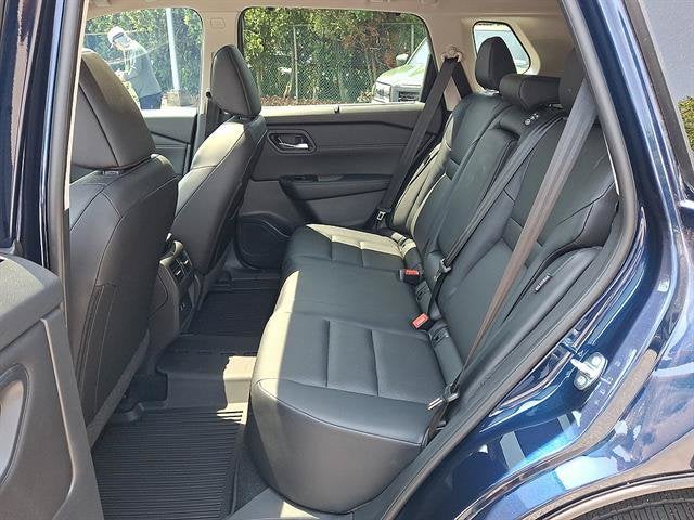 2024 Nissan Rogue SV Premium FWD