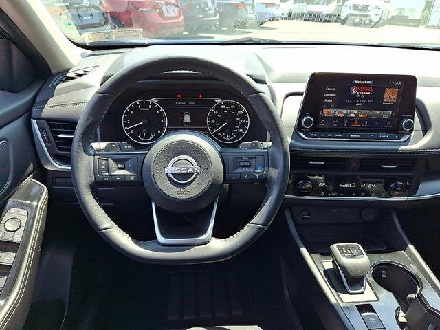 2024 Nissan Rogue SV Premium FWD