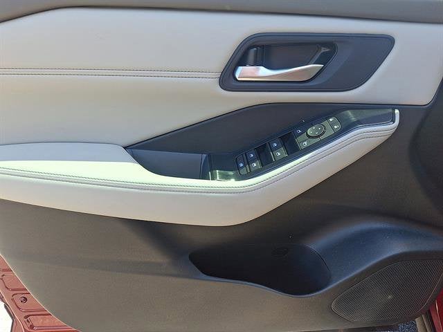 2026 Nissan Rogue SV Premium