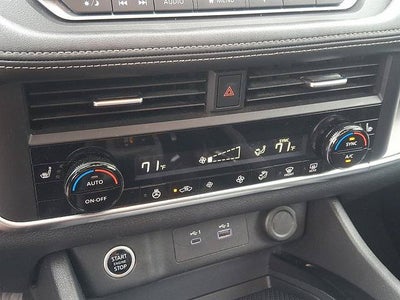 2023 Nissan Rogue SV Premium