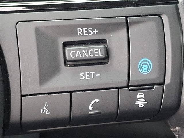 2023 Nissan Rogue SL Premium