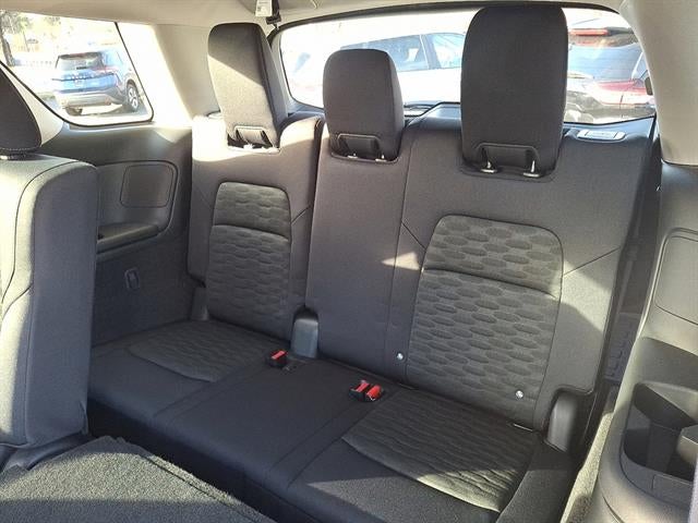 2025 Nissan Pathfinder S