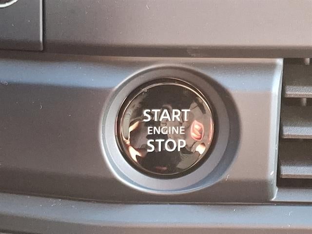 2025 Nissan Pathfinder S