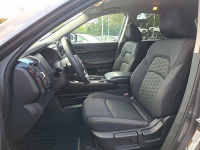 2024 Nissan Pathfinder S