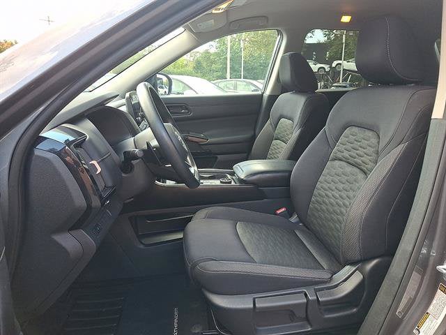 2024 Nissan Pathfinder S