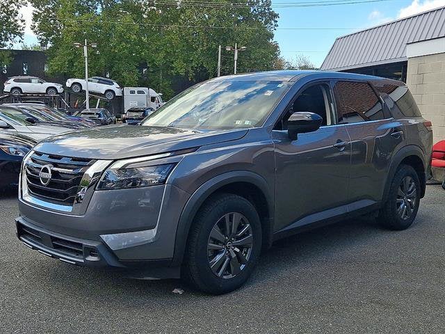 2024 Nissan Pathfinder S