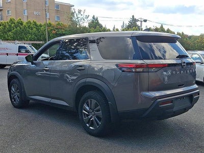 2024 Nissan Pathfinder S