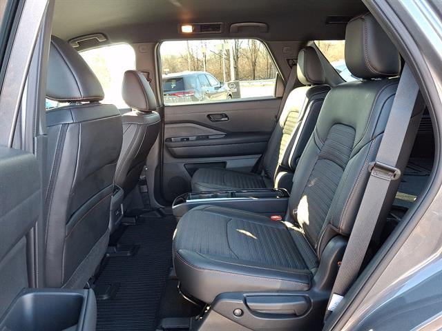 2024 Nissan Pathfinder AWD Rock Creek 4dr SUV