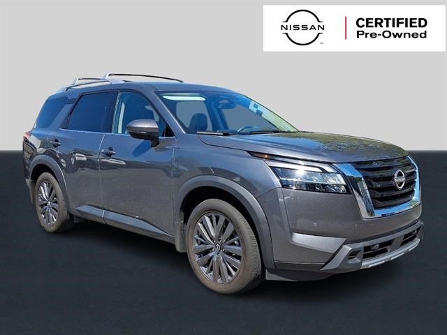 2024 Nissan Pathfinder SL