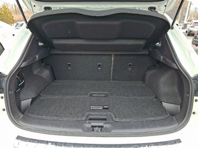 2022 Nissan Rogue Sport AWD SV W/TECH PKG.