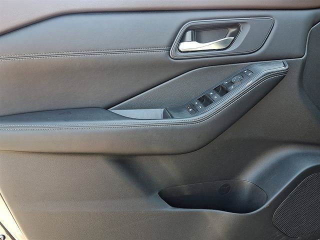 2023 Nissan Rogue SV Premium