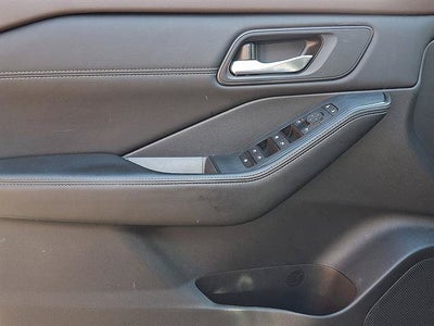 2023 Nissan Rogue SV Premium