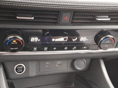 2023 Nissan Rogue AWD SV 4dr Crossover