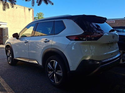 2023 Nissan Rogue SL Premium
