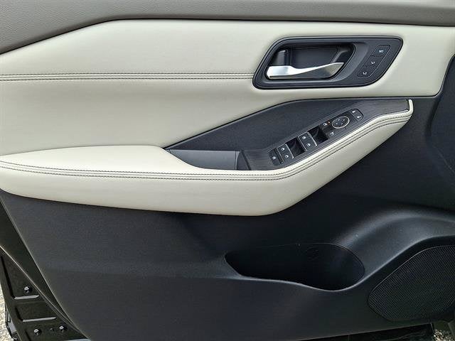2023 Nissan Rogue SL Premium