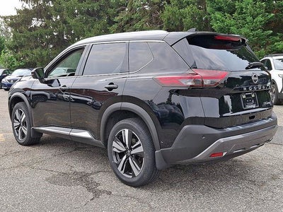 2023 Nissan Rogue SL Premium