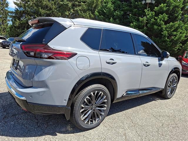 2024 Nissan Rogue AWD Platinum