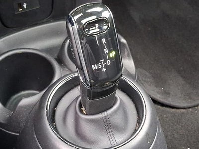 2022 MINI Hardtop 4 Door Oxford Edition 4dr Hatchback